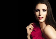 HILARY RHODA WEARS PRABAL GURUNG